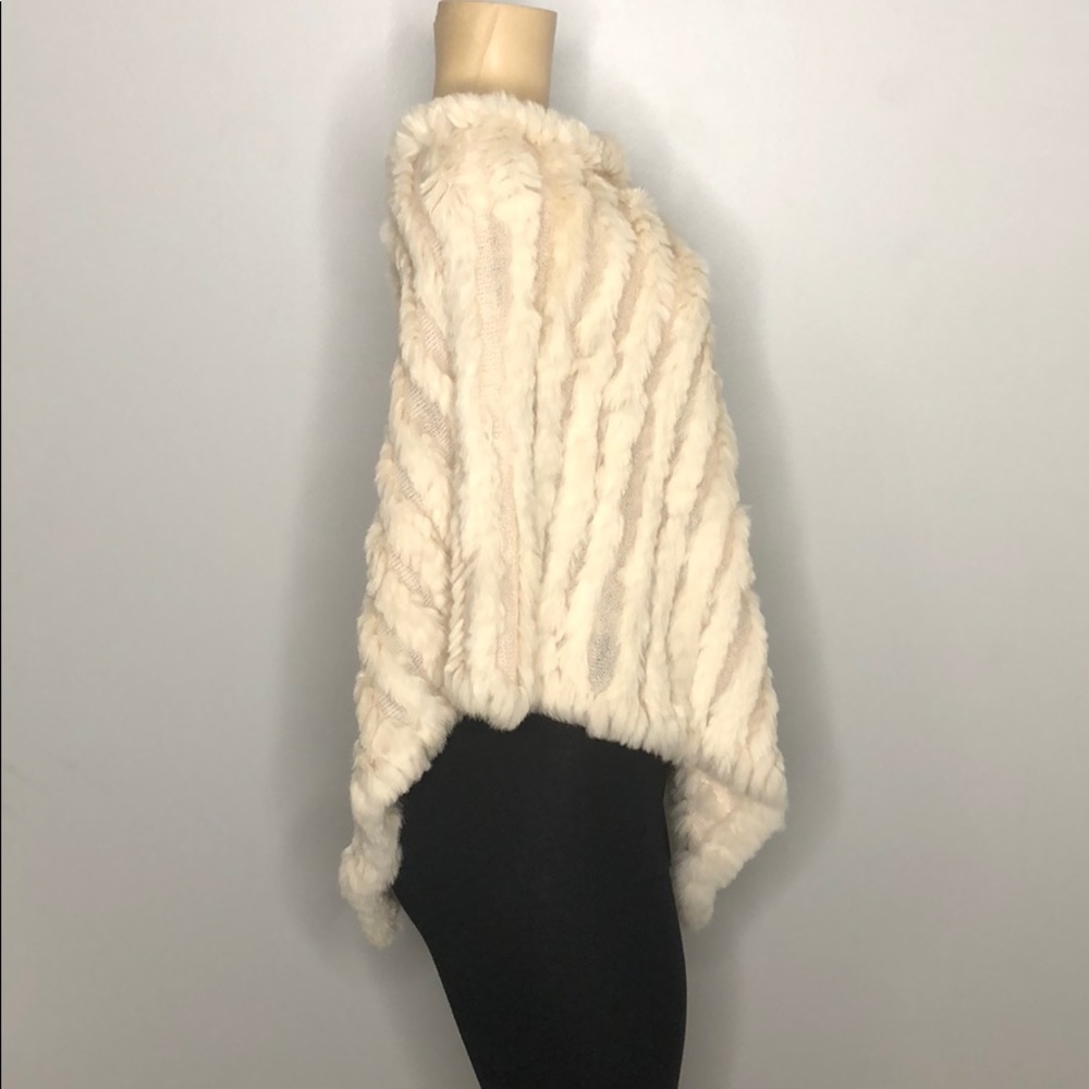 Cole B Rabbit fur Poncho - Picture 3 of 5